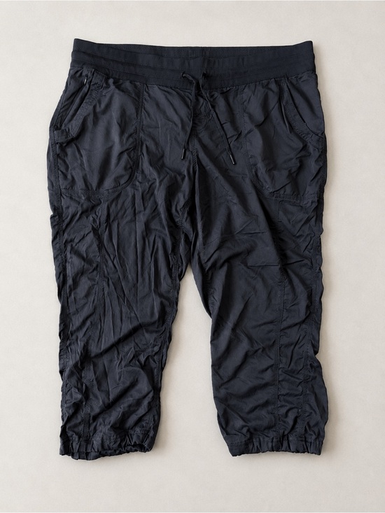 The North Face Pants - The North Face Women’s Black Capri Hiking Pants Drawstring Size XXL